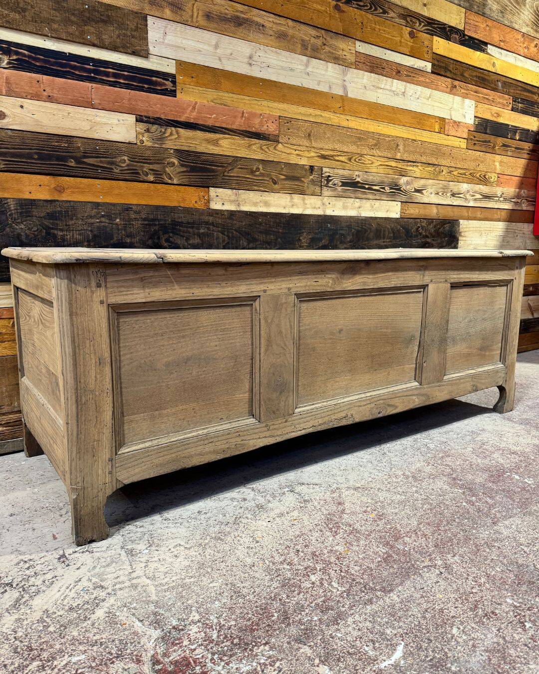 Antique chest made with several solid woods - 19th century