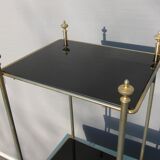Bout de canapé chapiteaux doré et verre opalin noir 1950