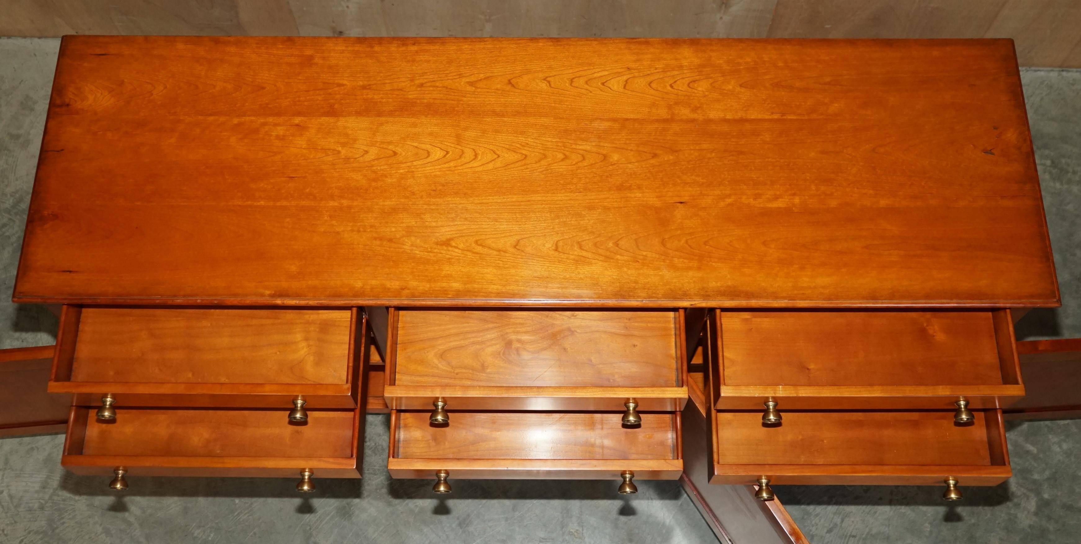 Large buffet Multiyork in solid cherry wood with six drawers.