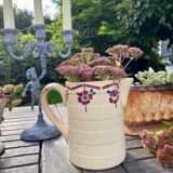 Old pitcher 30s