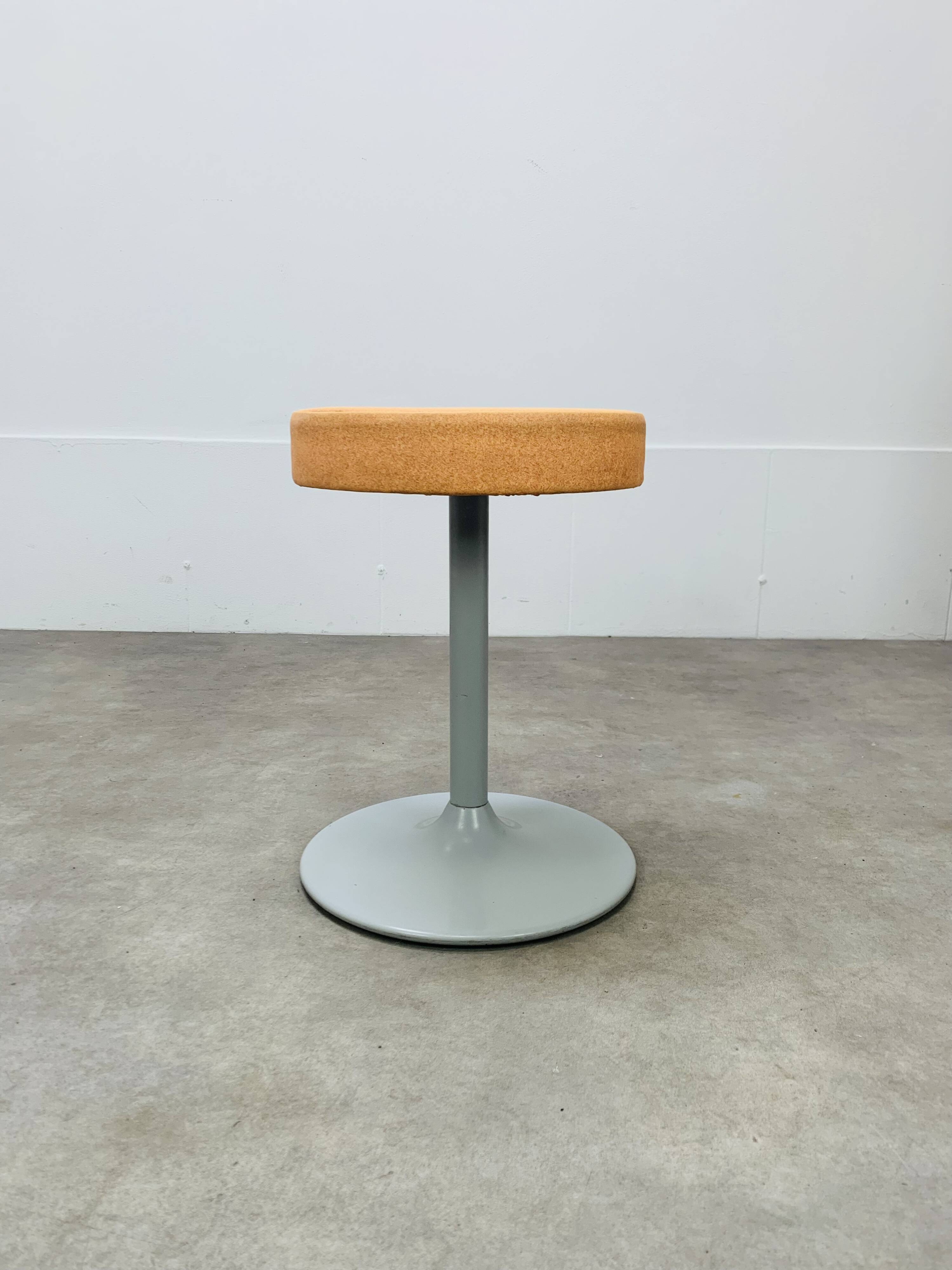 Orange tulip foot stool from the 80s, vintage