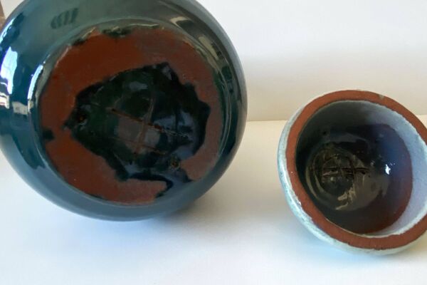 Vase Pot Urne Céramique Émaillée Terre Cuite Rouge Signée ''DP