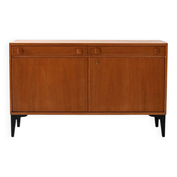 Vintage Scandinavian teak sideboard with black legs, 1950s/60s.
