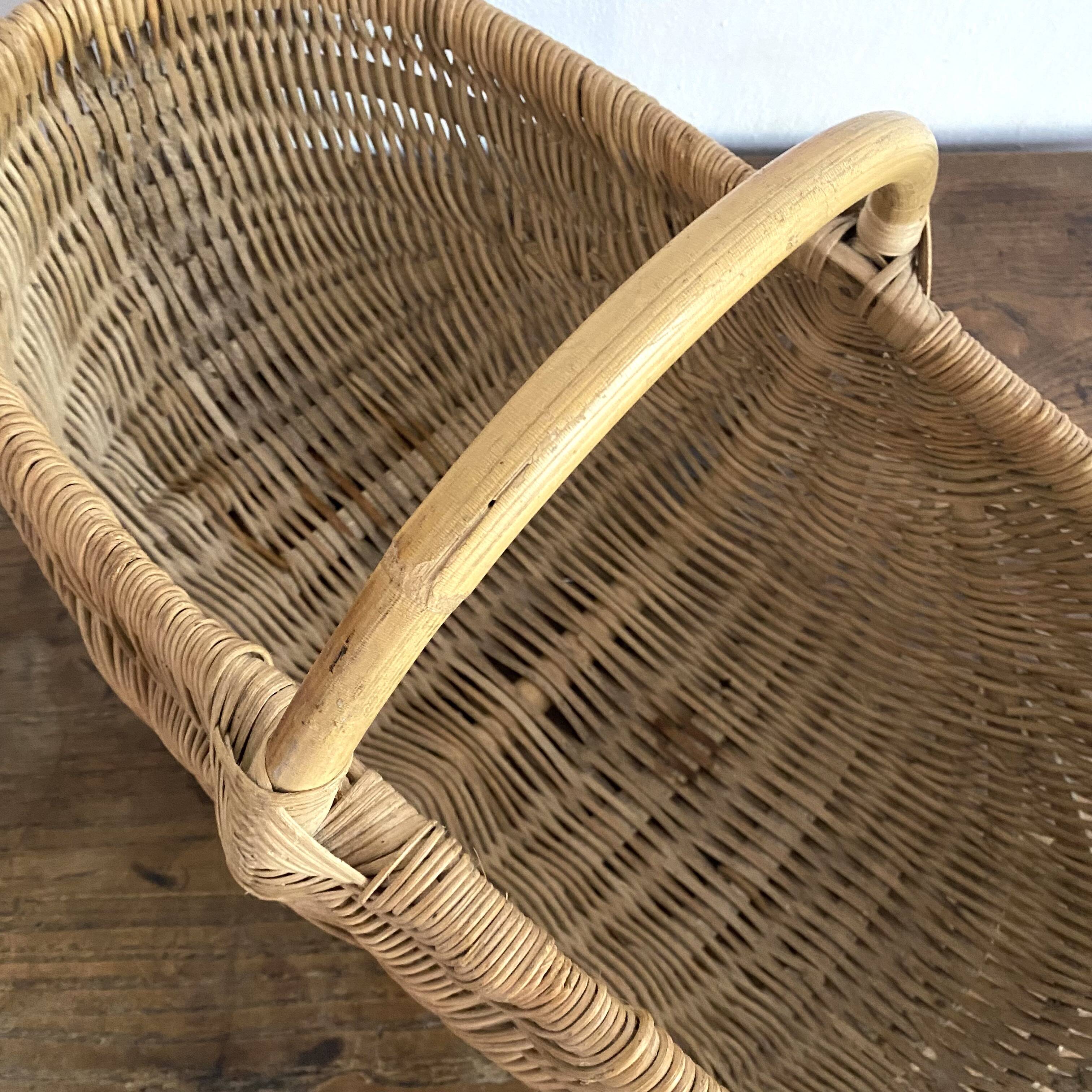 Grand panier ovale clair