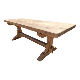 Farmhouse table