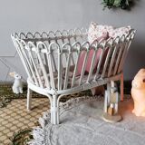 Cradle in white rattan