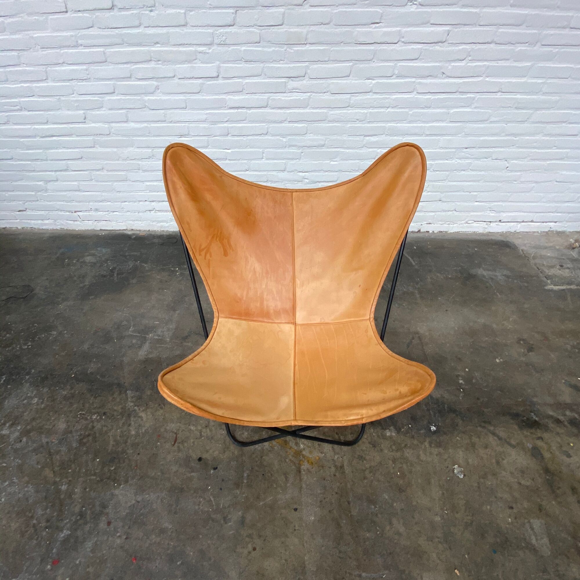 Mid Century Butterfly Chair in Cognac Leather by Jorge Ferrari for Knoll int, 1970s
