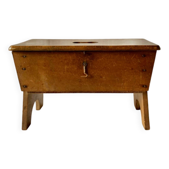 Rustic solid wood footrest