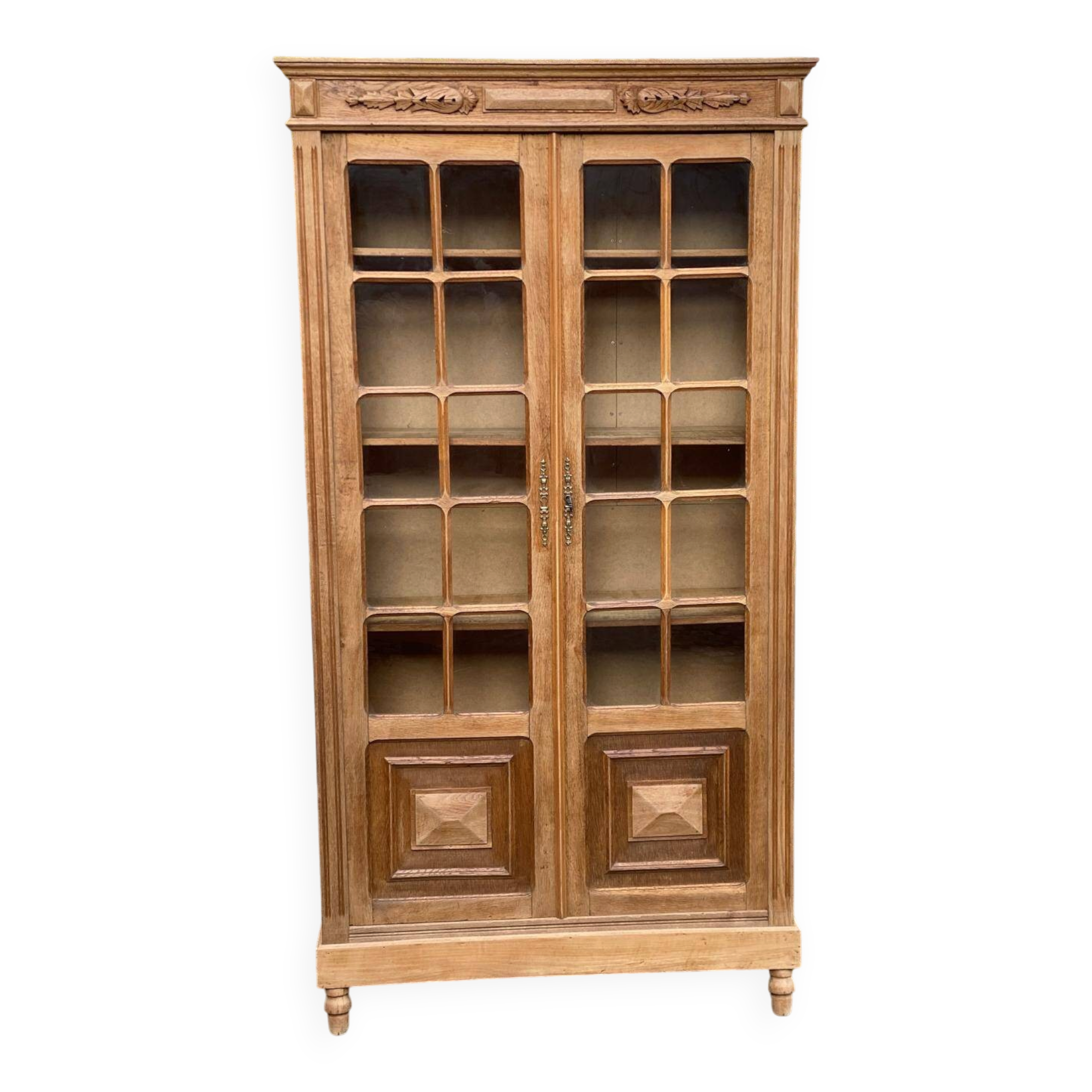 Parisian Art Deco display cabinet from 1950, renovated in raw solid oak, 101cm.