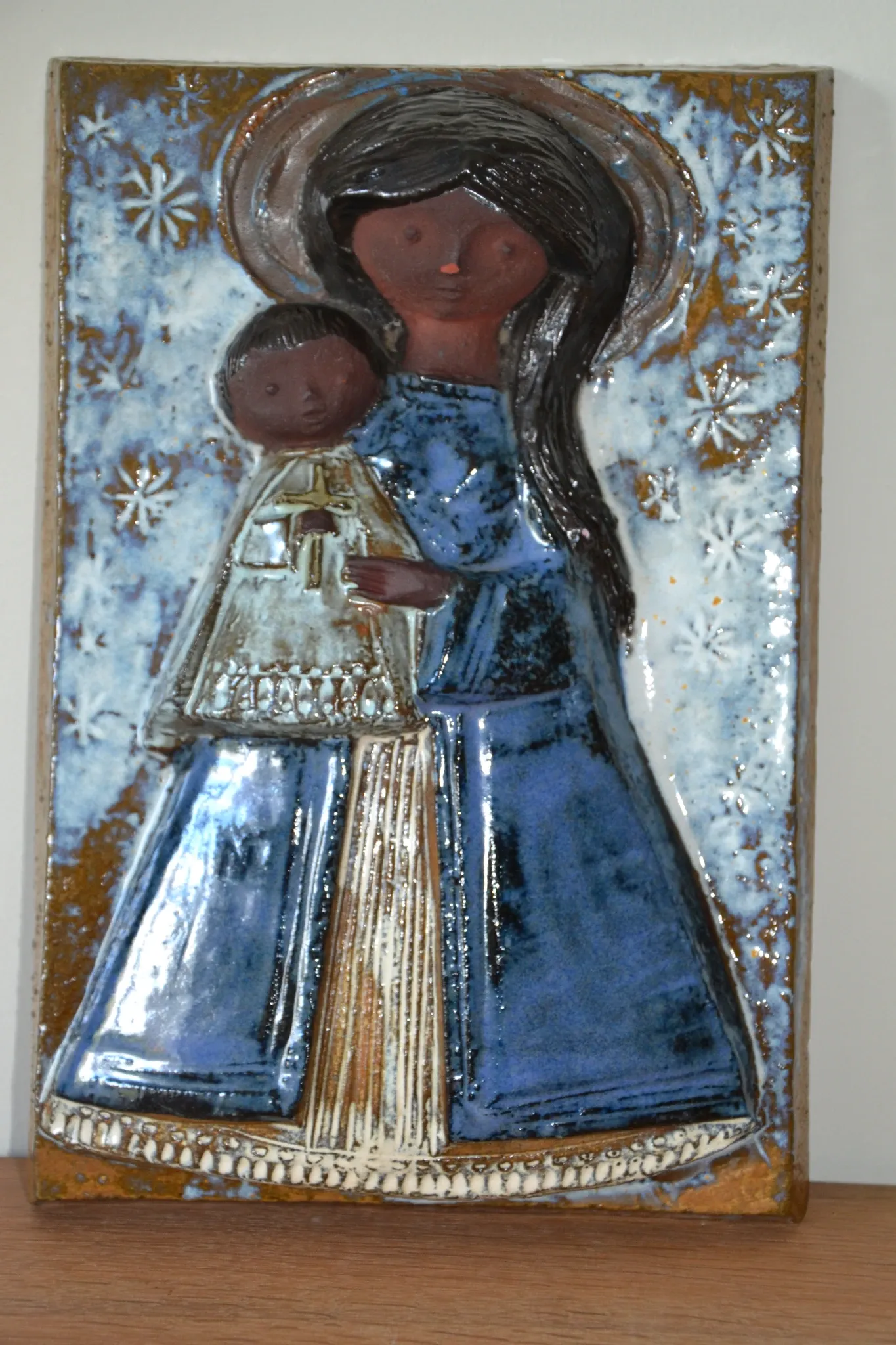 Enamel plaque Virgin with Child Perignem
