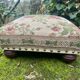 Baroque-style footrest