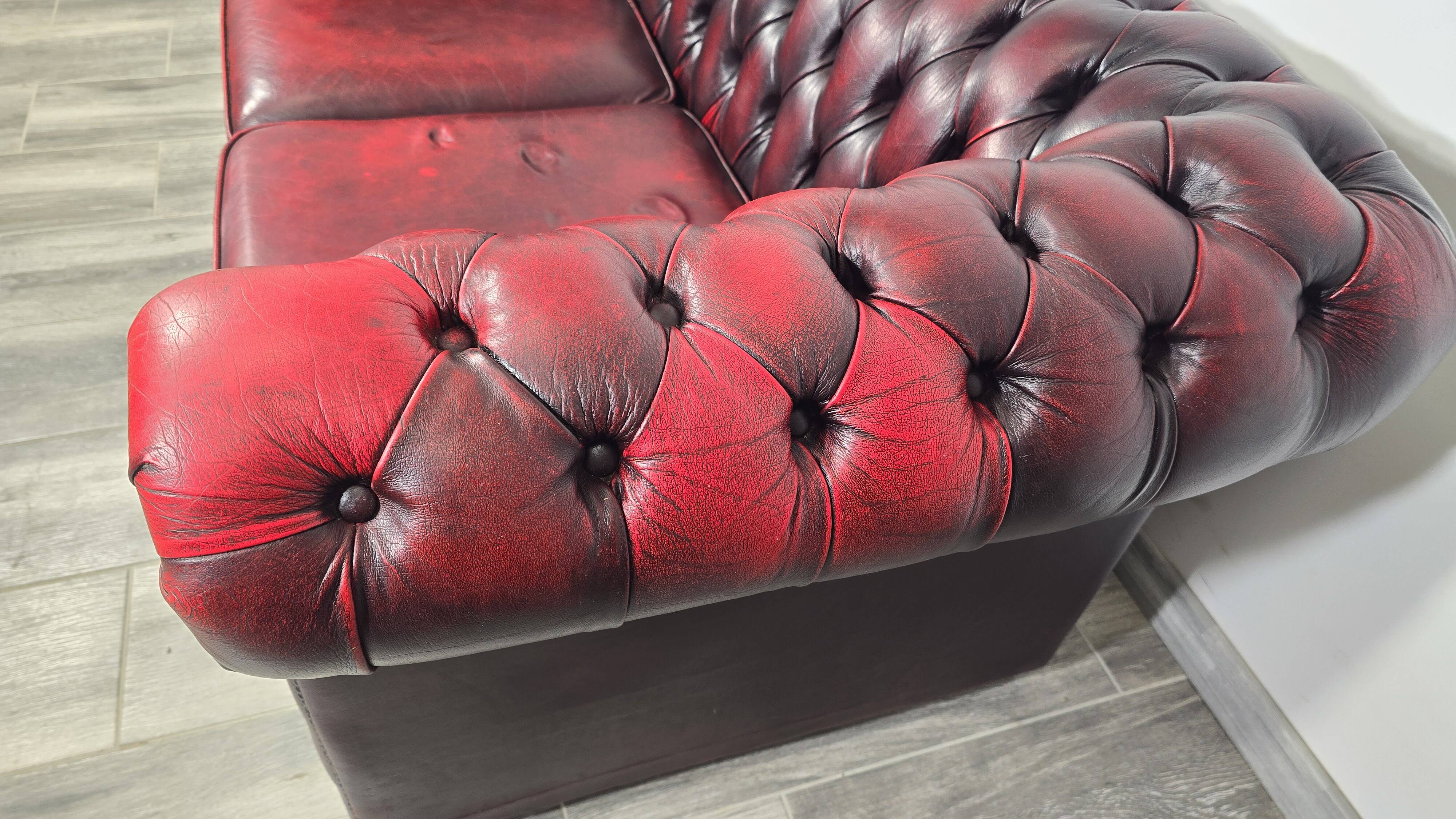 Leather sofa in Chesterfield style