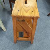Pine stepladder stool