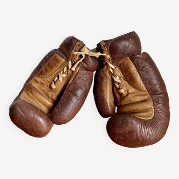 Vintage boxing gloves, 1940s