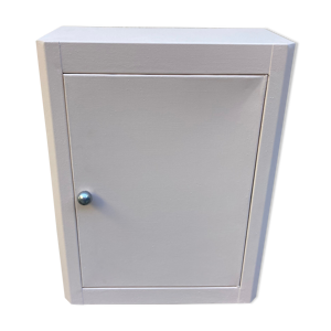 armoire à pharmacie