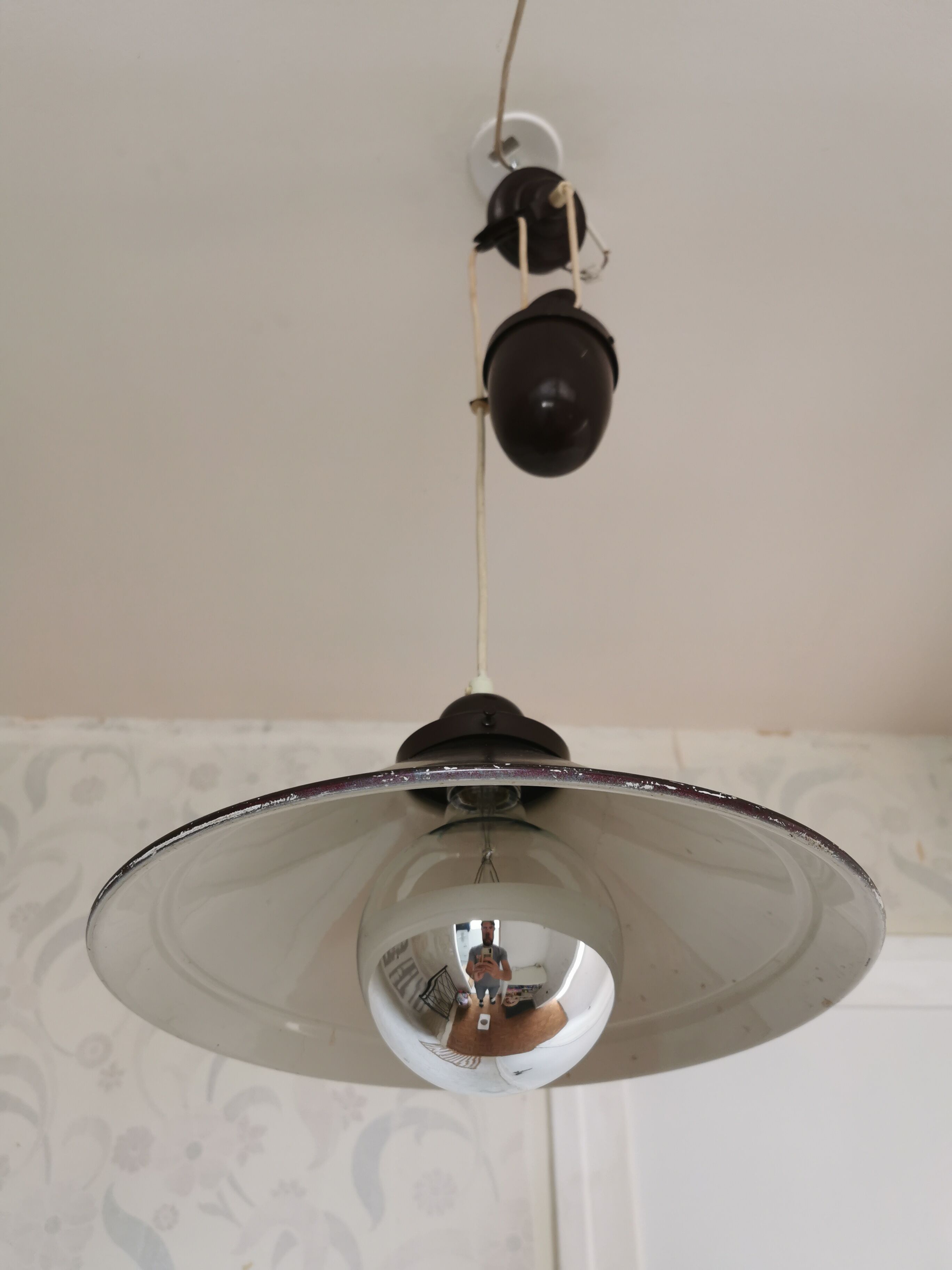 Vintage pulley suspension