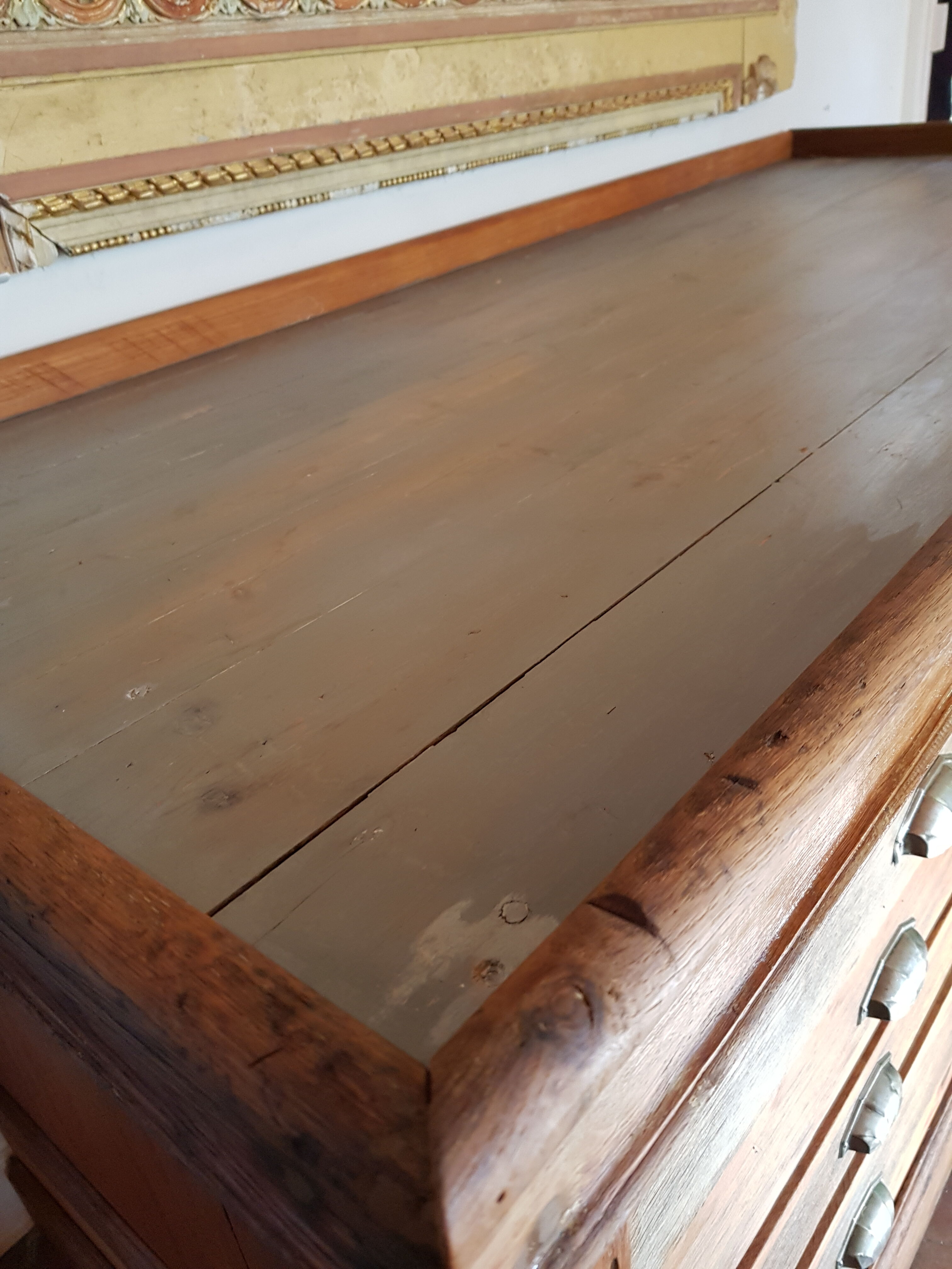Furniture of trade with drawers