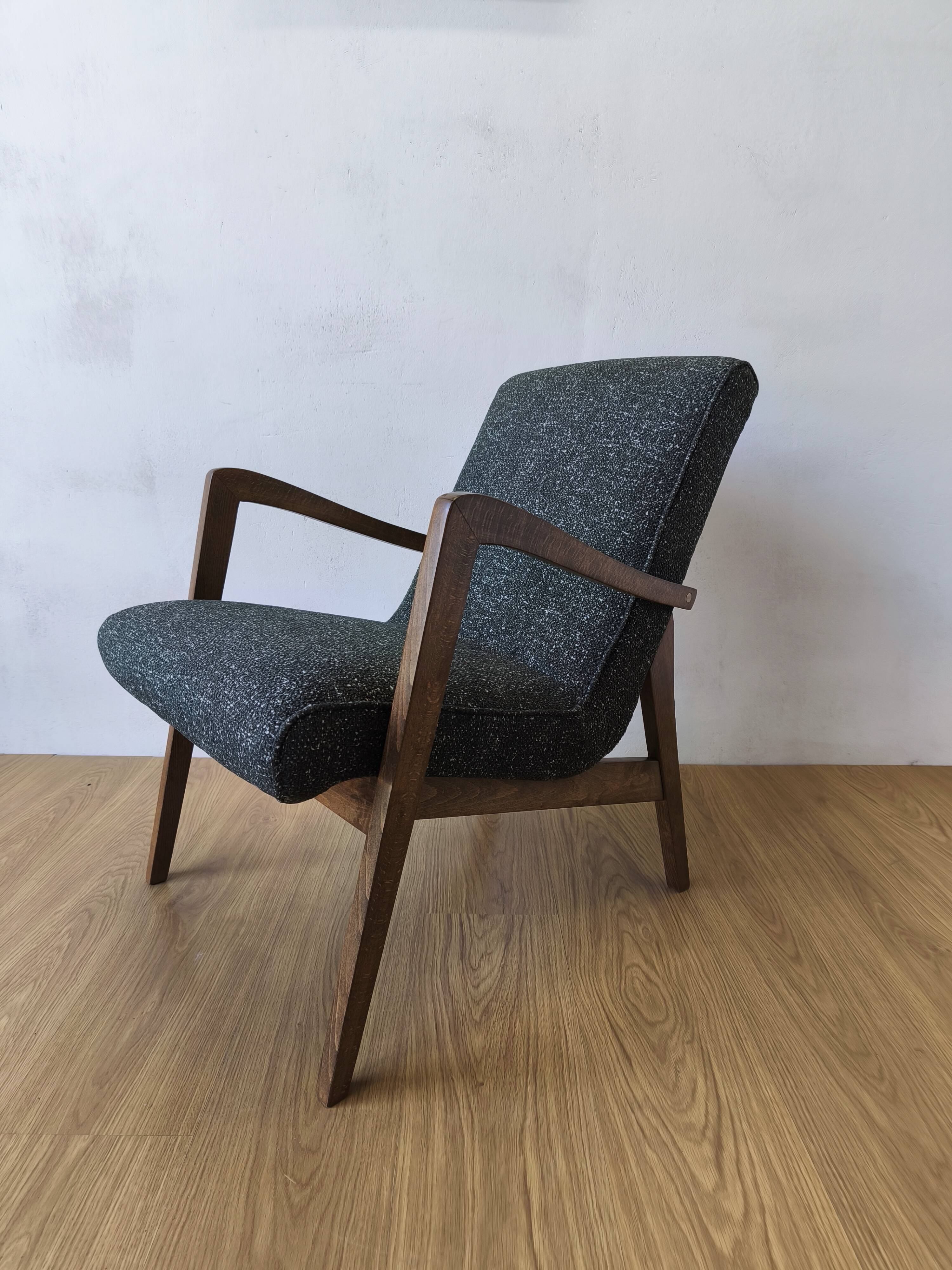 Fauteuil design type 300-138 Pologne années 70.