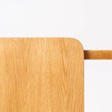 Bureau postmoderne, table à écrire par Bohumil Landsman, placage de chêne, années 1970