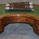 Bureau Kidney de Campagne Militaire Regency de Gillow's of Lancaster avec Galerie en Laiton