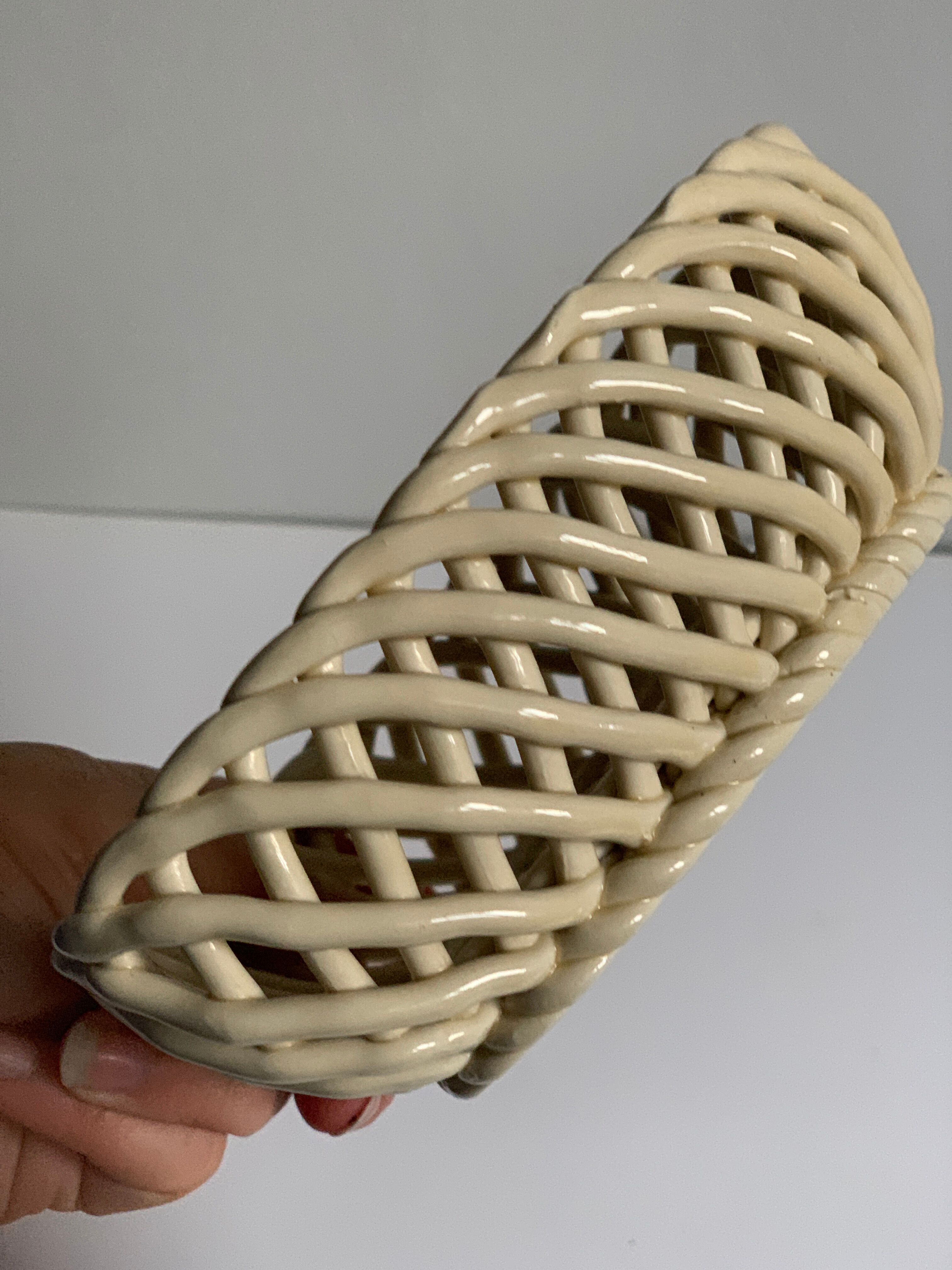 Empty ceramic pocket