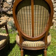 Paire de fauteuils cabriolet Louis XVI – dossier médaillon