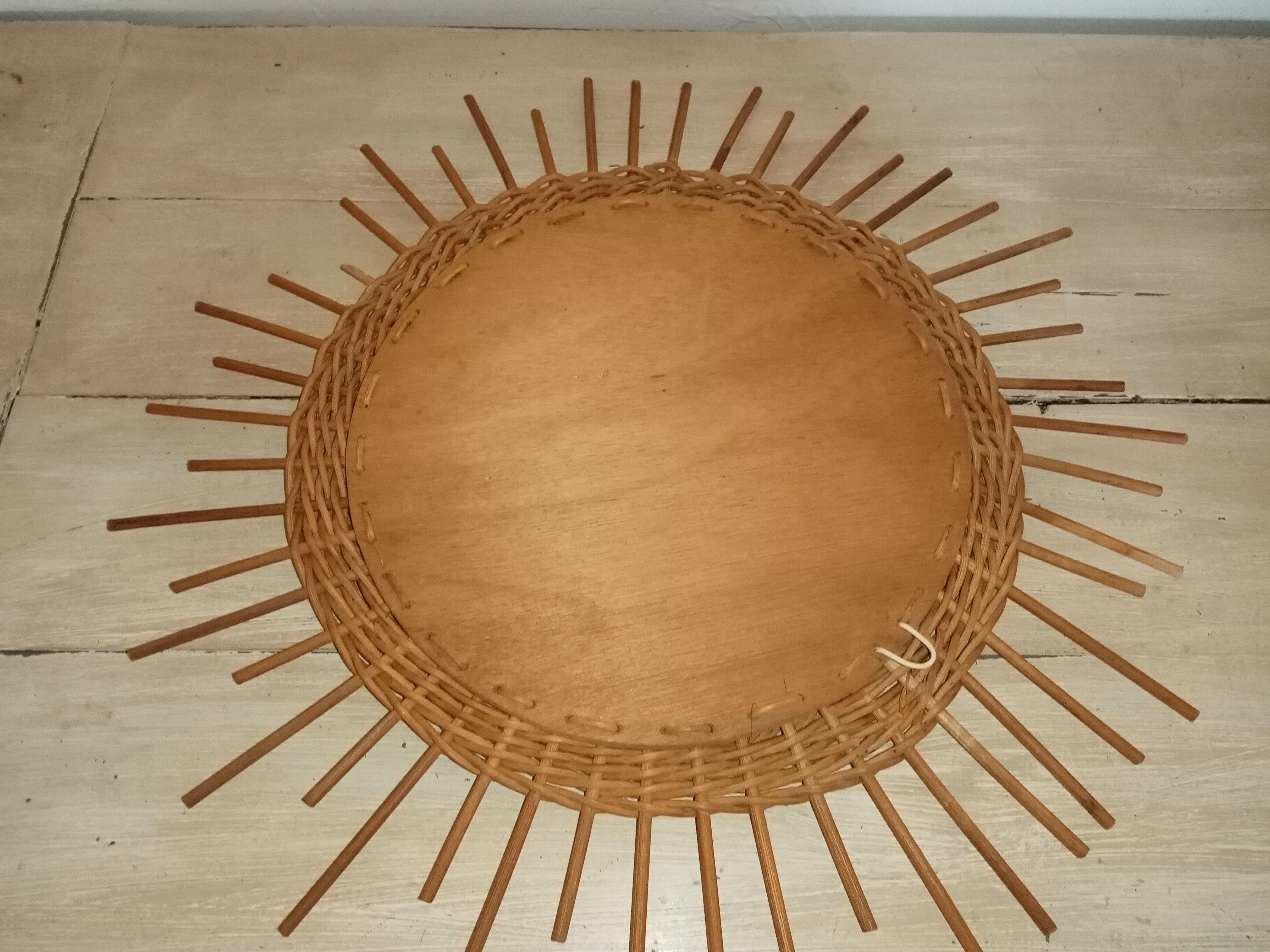 Wicker sun mirror