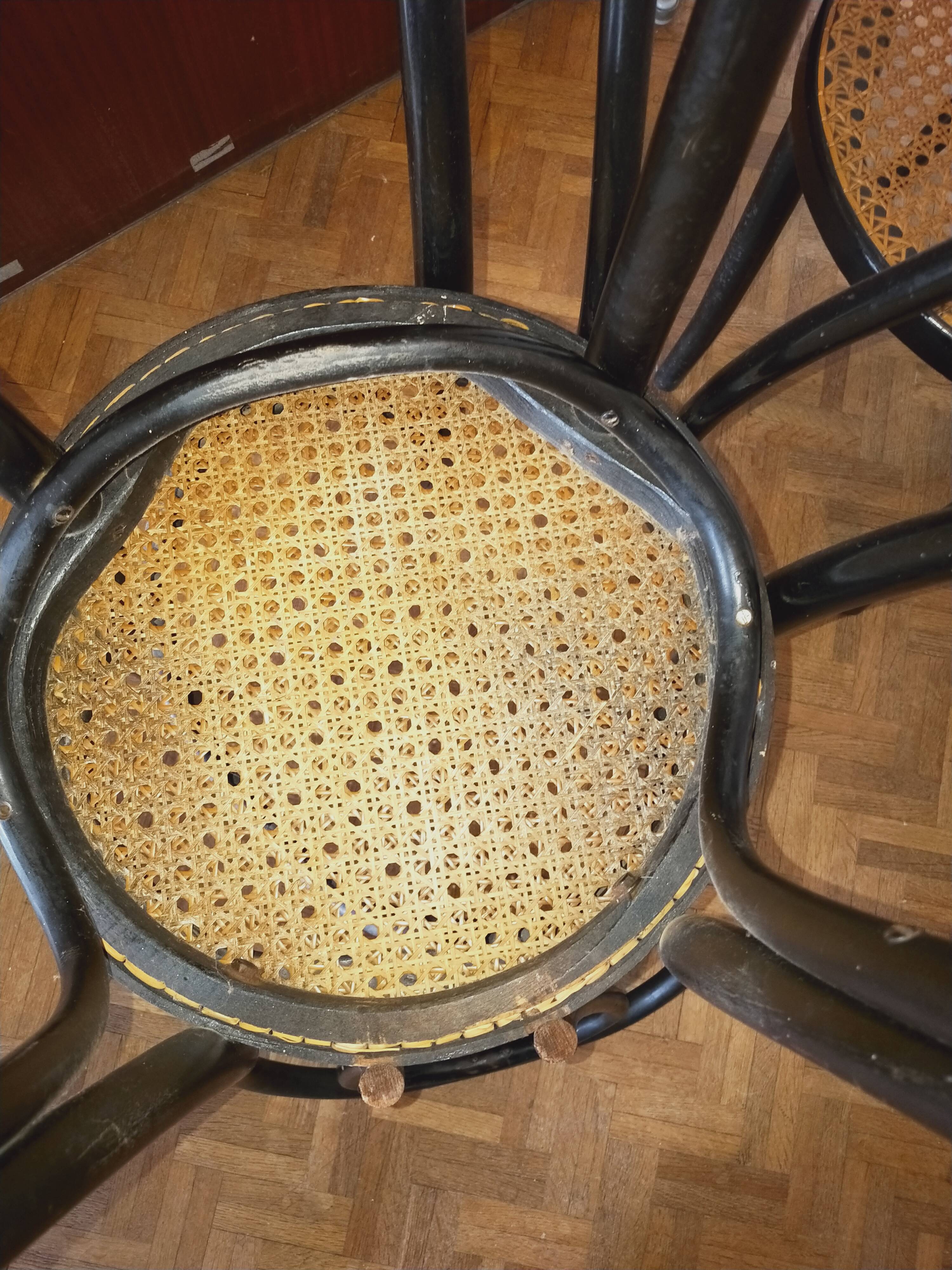 Lot of Thonet FMG chairs No.18