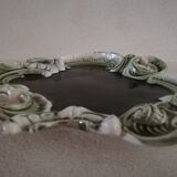 Flat centerpiece