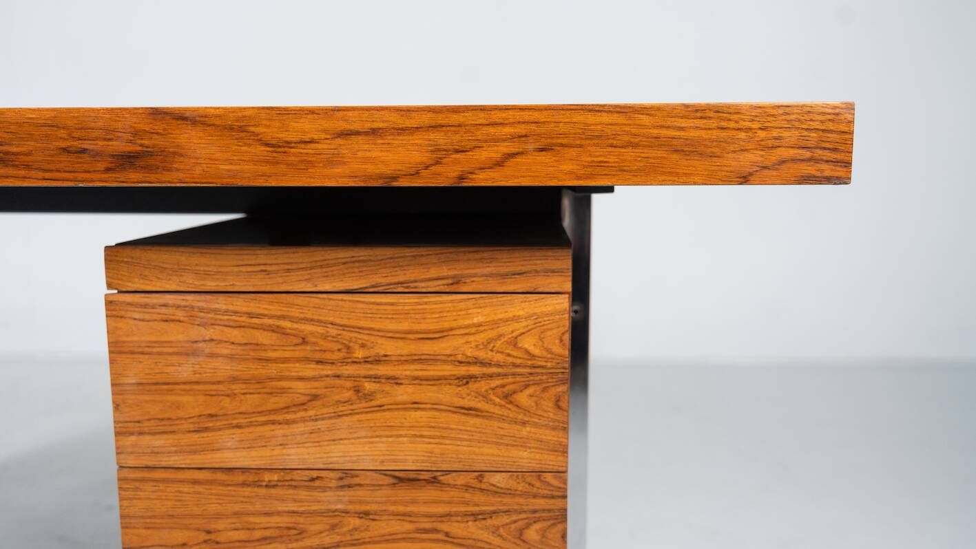 Bureau moderne du milieu du siècle en bois et chrome, Italie, années 1970