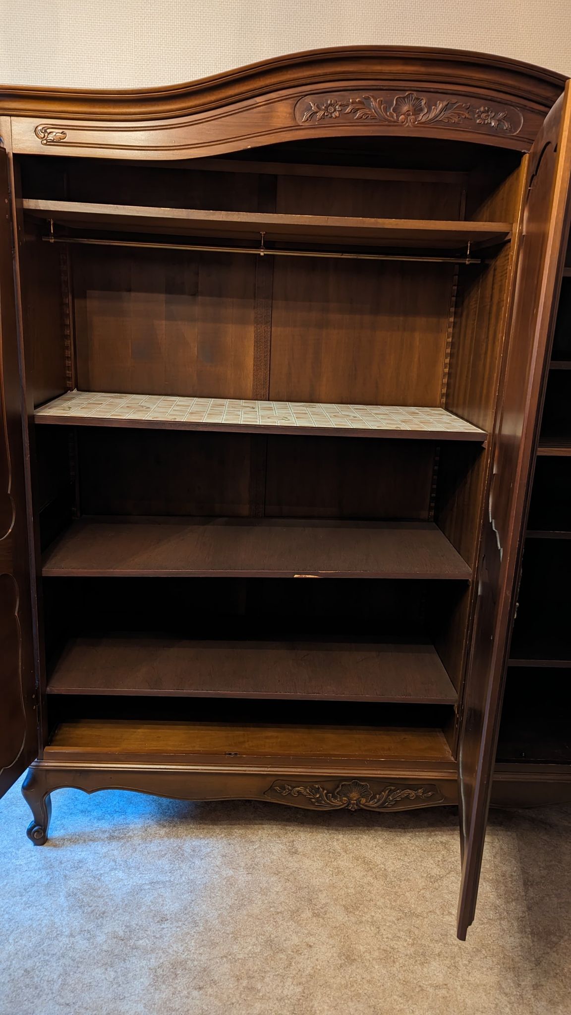 Wardrobe wardrobe 3 doors