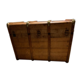 Wooden trunk