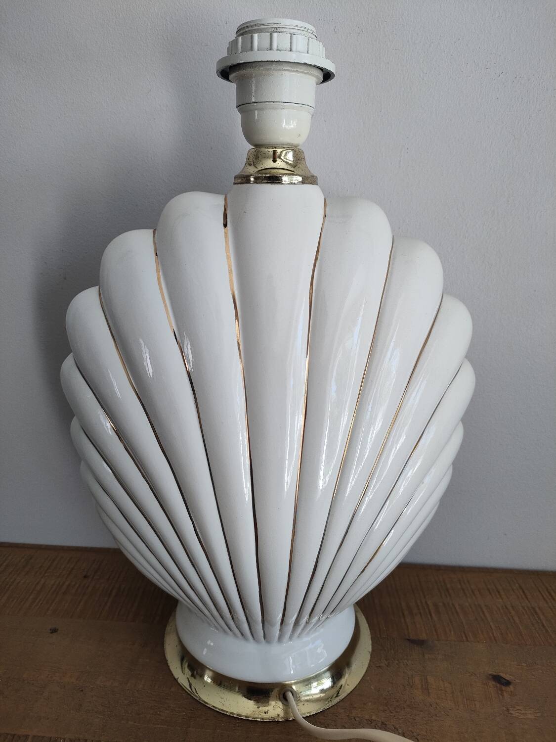 Ceramic and gold metal shell lamp base - vintage