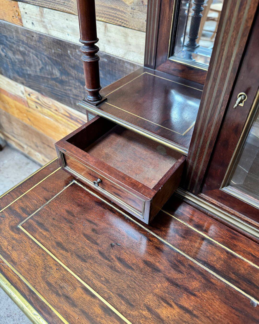 Desk called "Bonheur-du-jour" Napoleon III