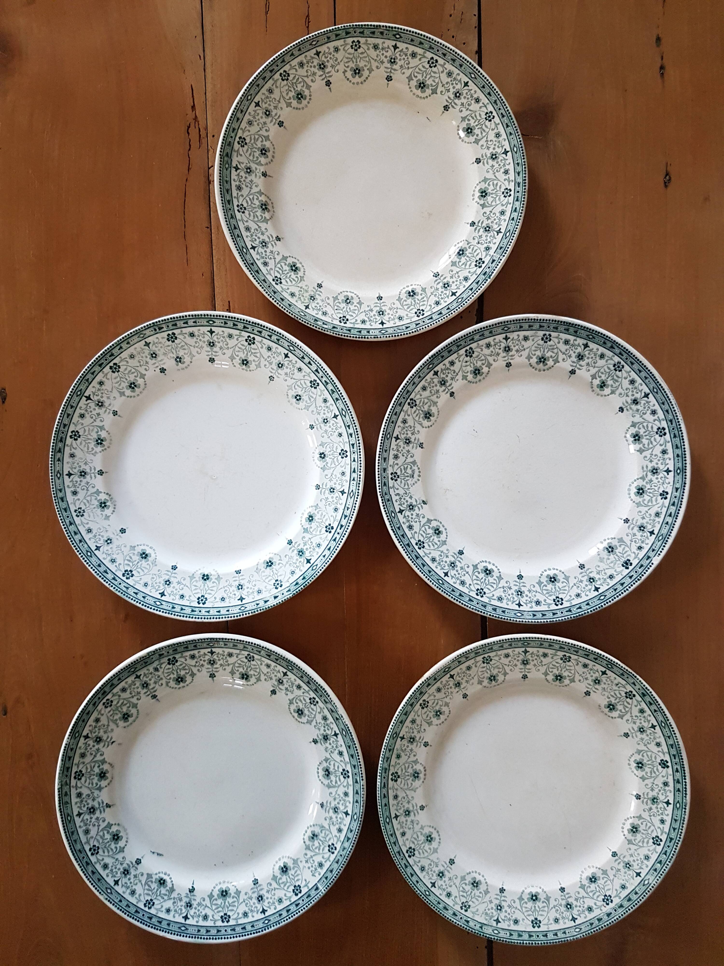 Flat plates wolf mill and hamage