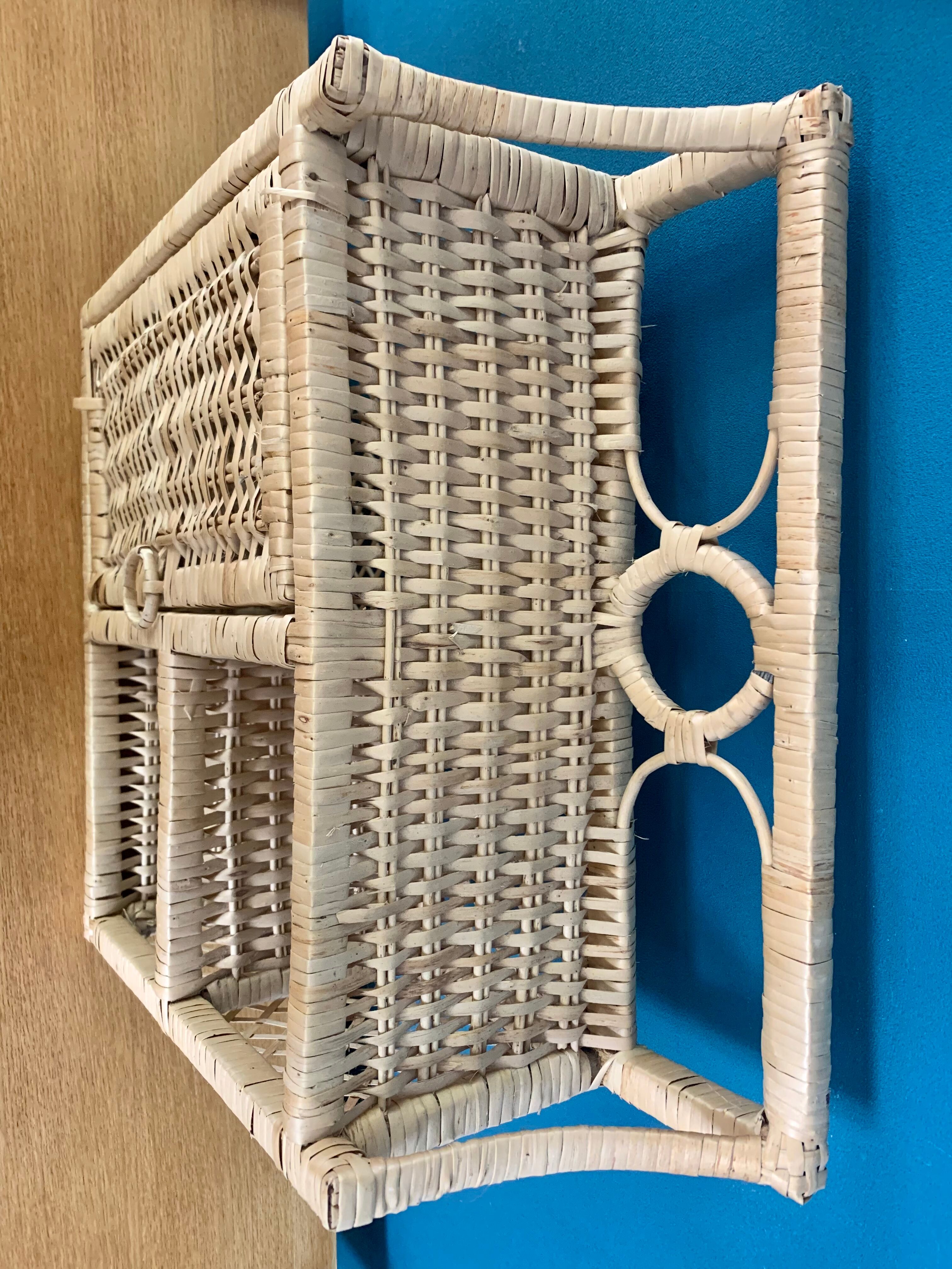 Vintage raffia shelf