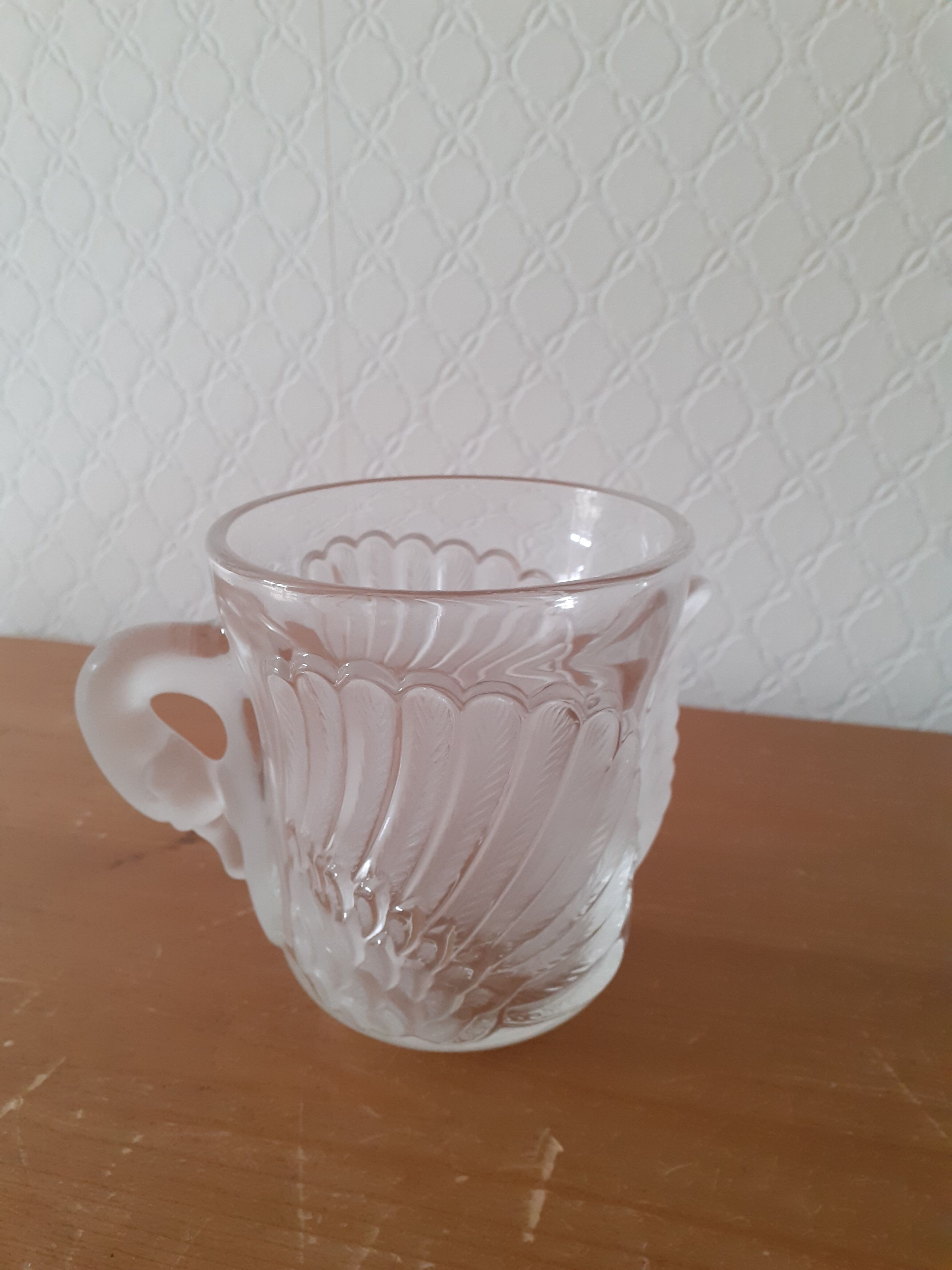 Set of 6 glass swan cups