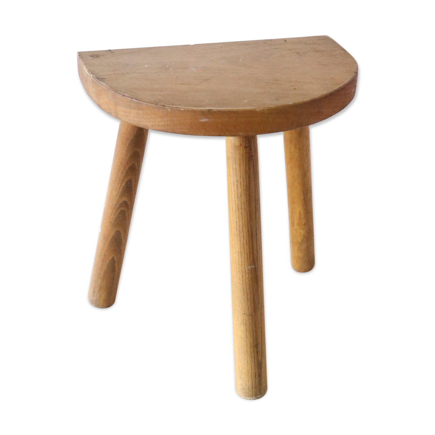 Farm tripod stool