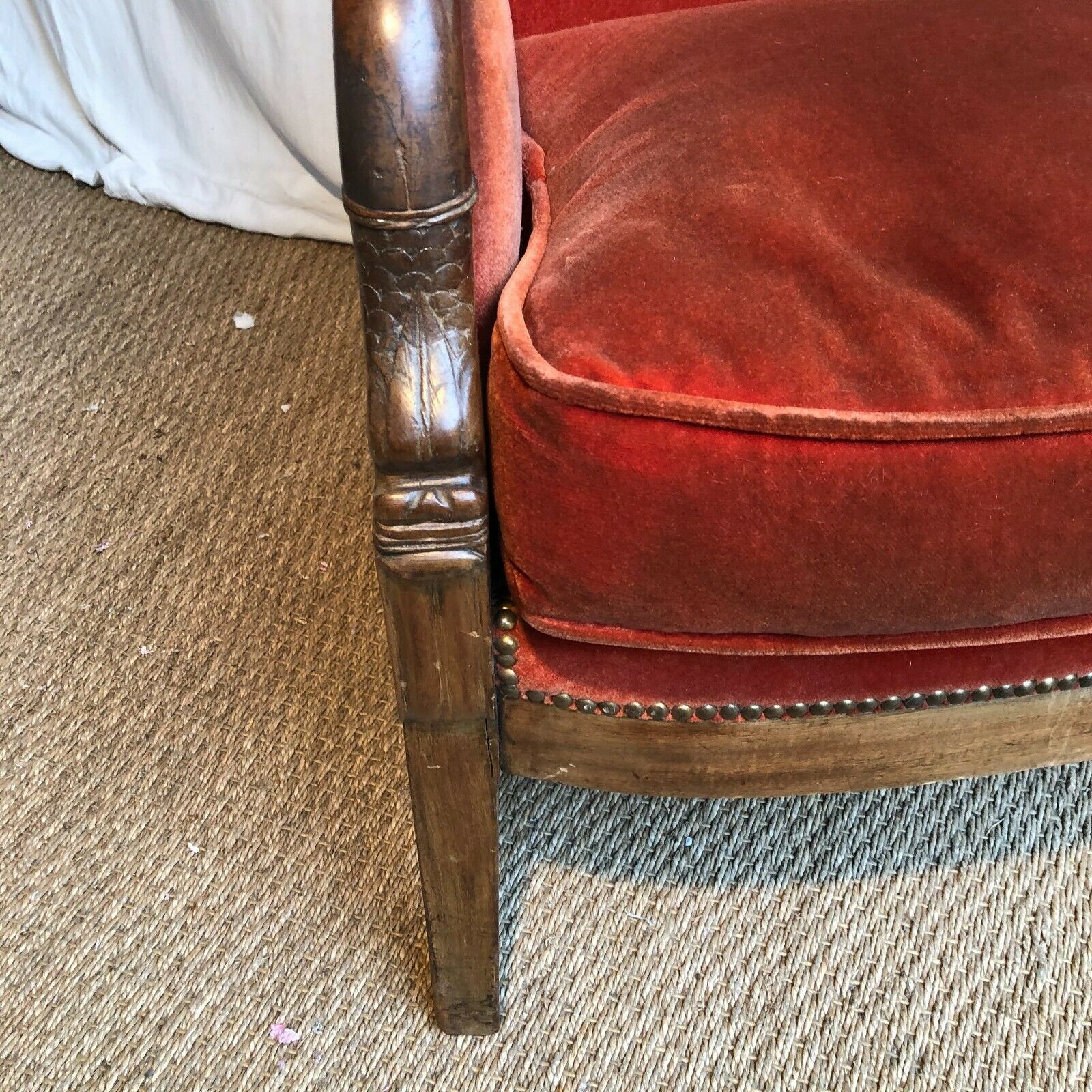 Armchair Shepherdess with walnut dolphins