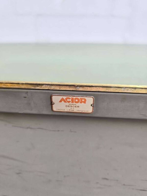Bureau/bureau industriel vintage acior avec plateau vert menthe