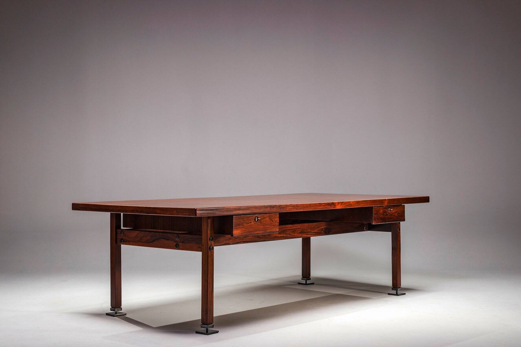 Itamaraty desk by Sergio Rodrigues for Oca, 1960s