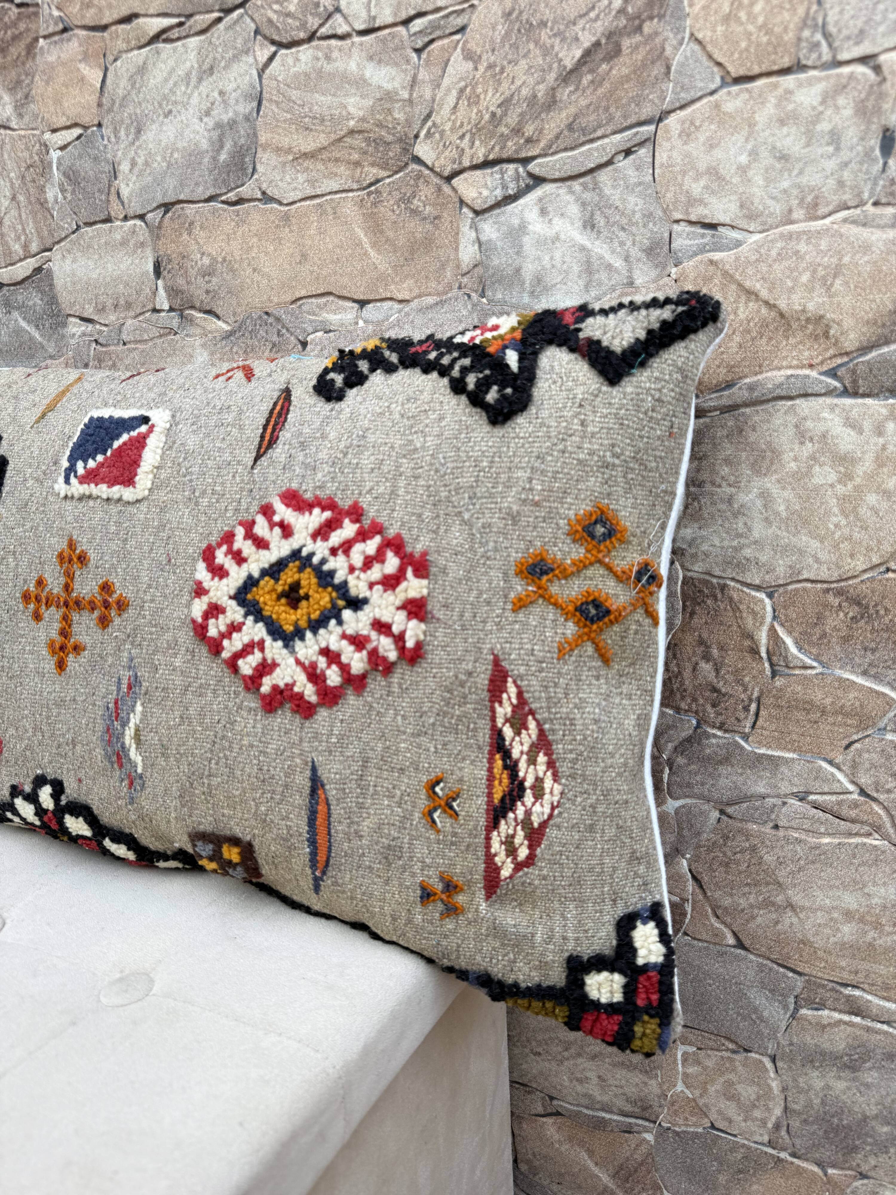 Housse de coussin faite main | Coussin Kilim bohème | Décoration berbère ma