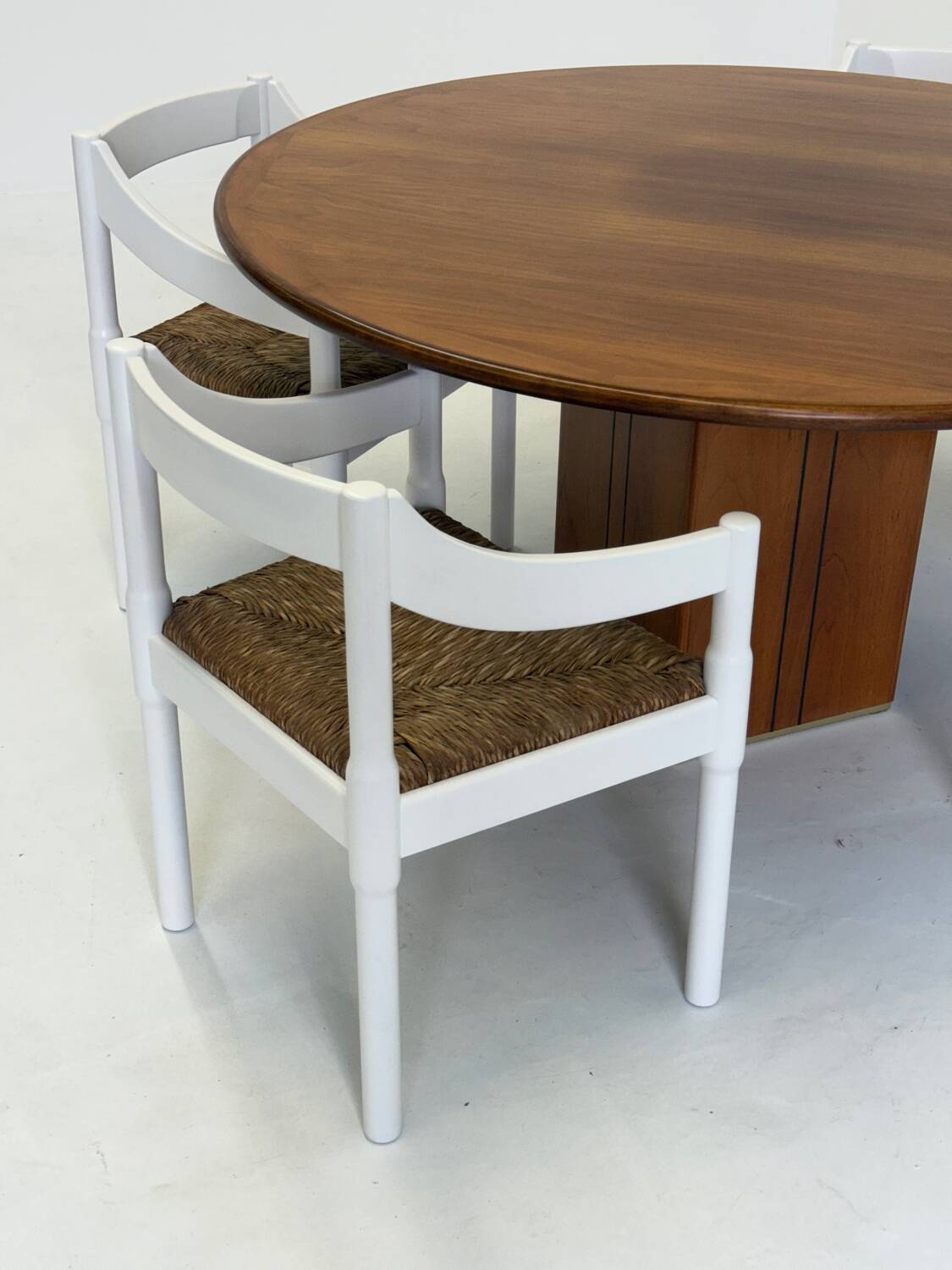 Ensemble de 4 chaises Carimate de Vico Magistretti