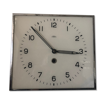 Horloge de mur carrée de Tchécoslovaquie