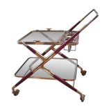 Serving table
