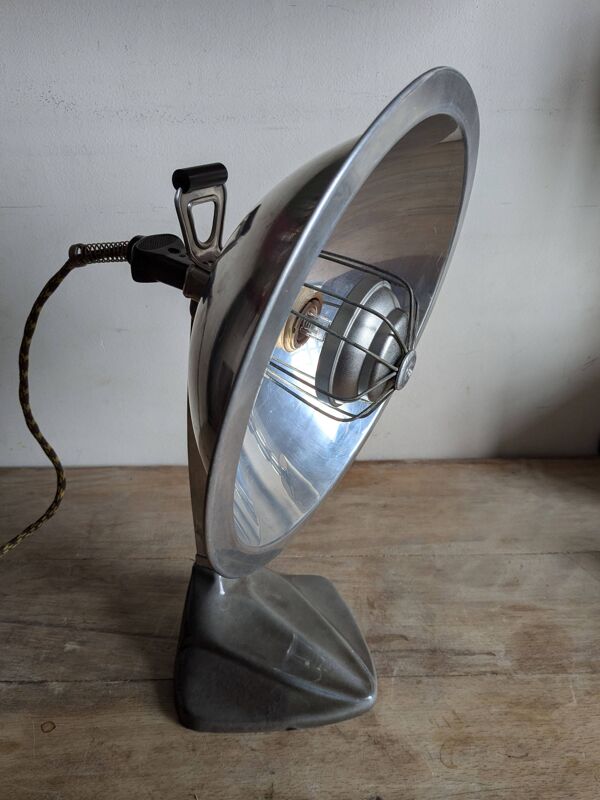 Lampe parabolique Cobra  avec pied en fonte émaillée, Art Nouveau.