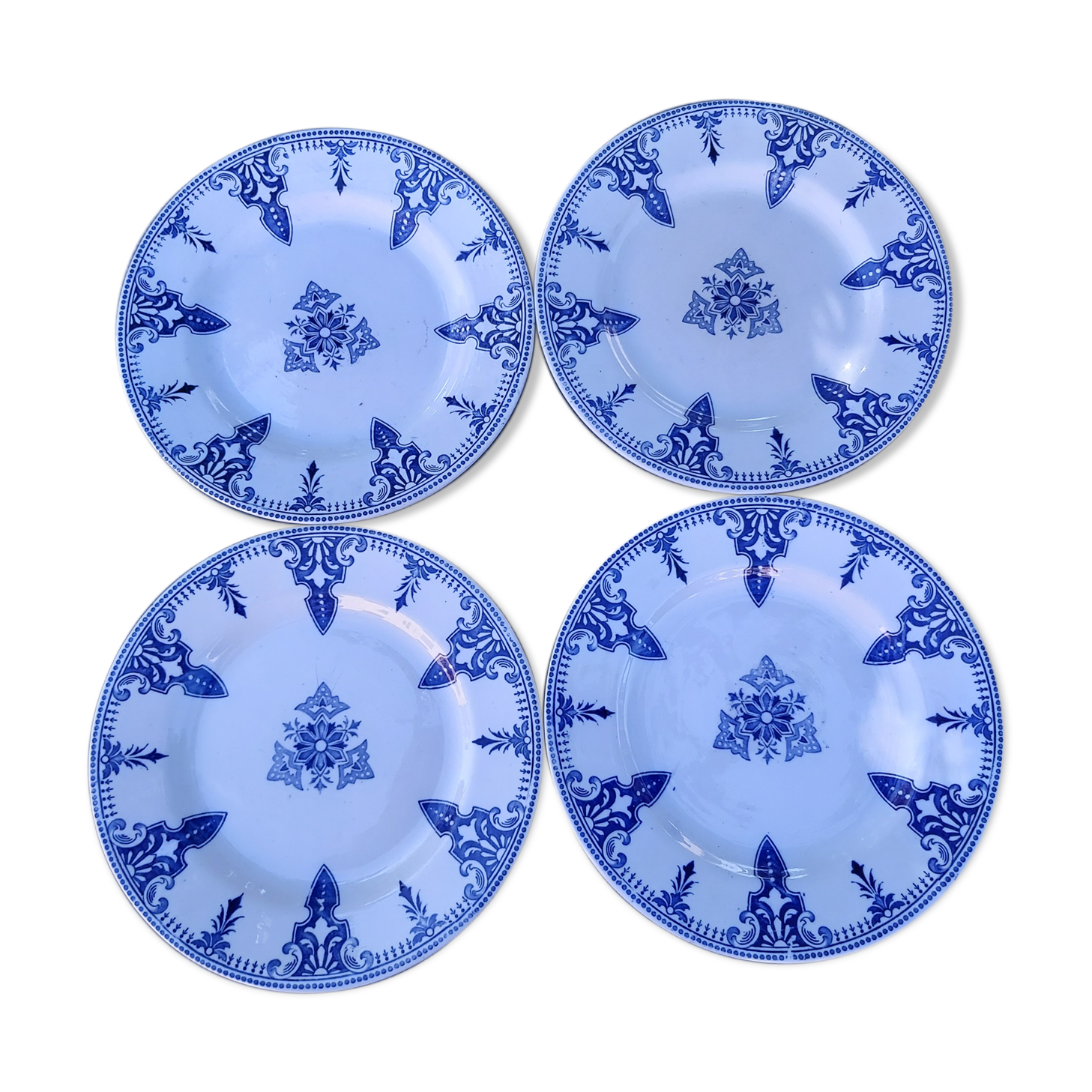 4 plates Lunéville model Petersburg