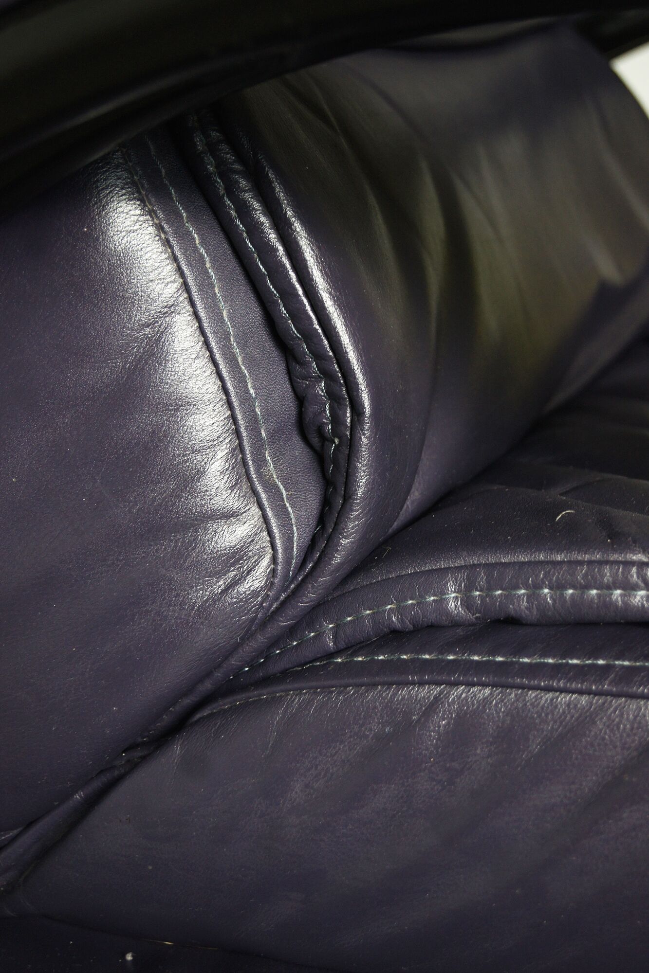 Vintage postmodern leather Italian Memphis lounge armchair