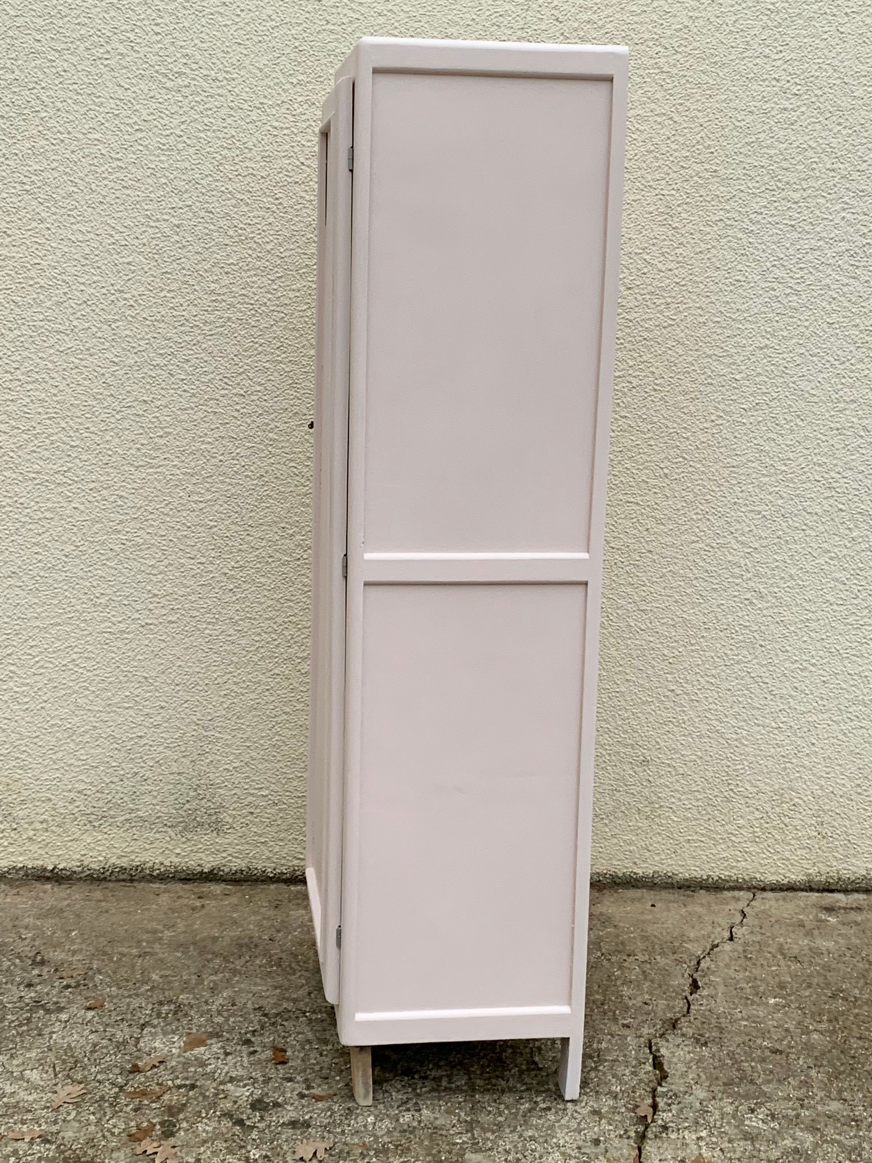 Parisian bonnetière cabinet nude 1930