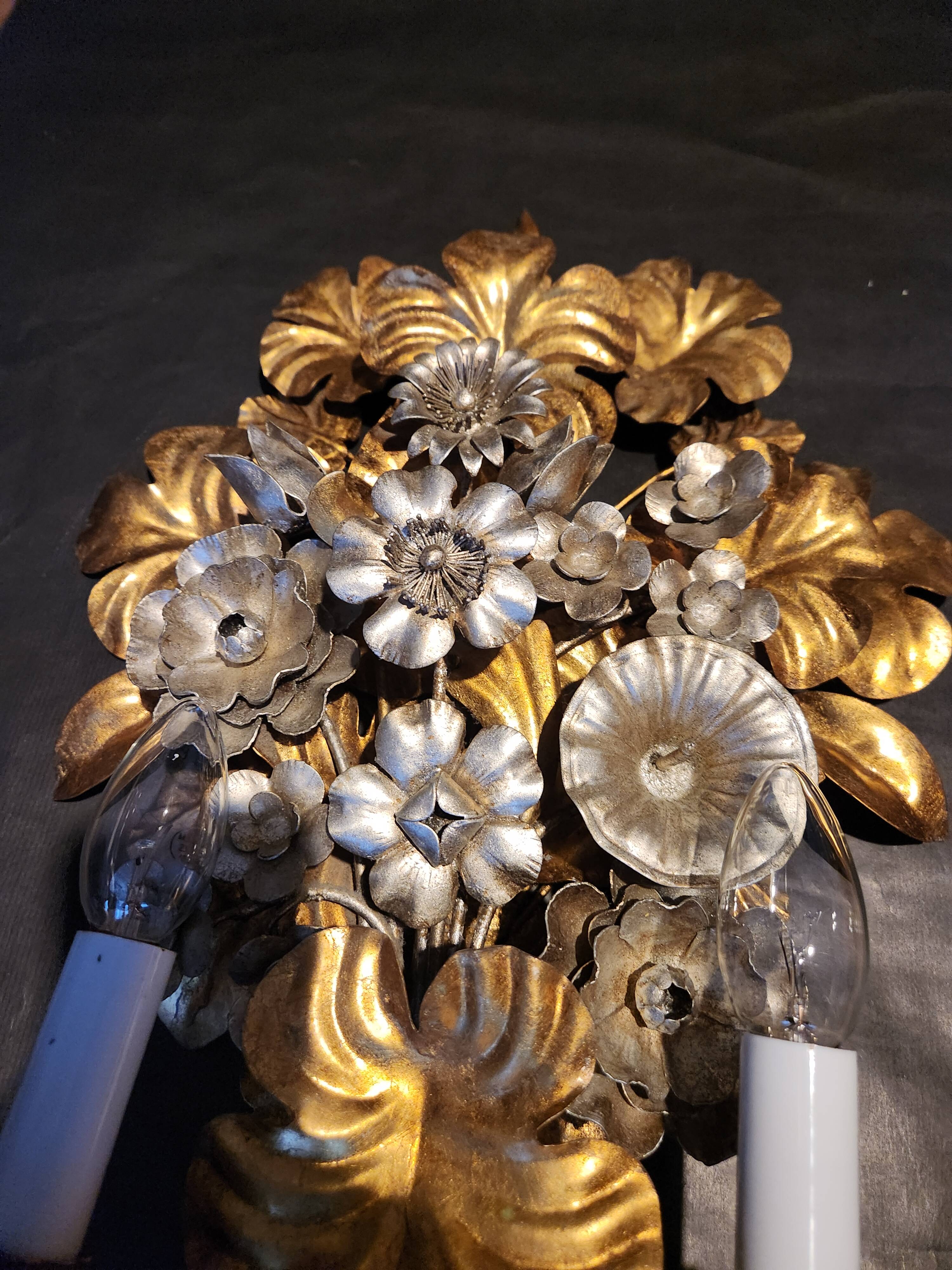 S.Salvadori Wandlampe vergoldet ersilbert Blumenmuster
